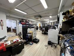 E9 Premium (D27), Factory #565065631